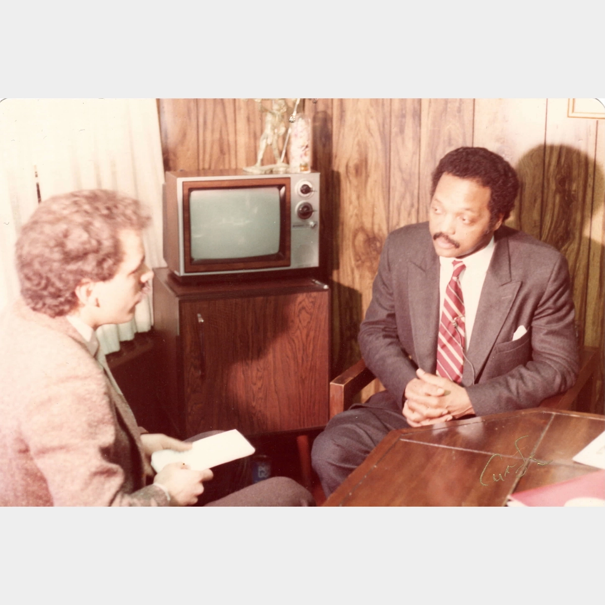 Frank Borres interviewing Rev. Jesse Jackson